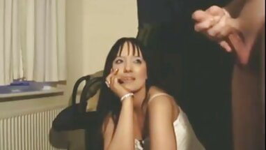 Bu büyük siyah horoz seviyorum köylü kadınların porno filmi