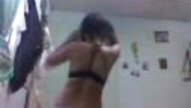 2 yabancı evde Tia türk porn filmleri davul kullanarak
